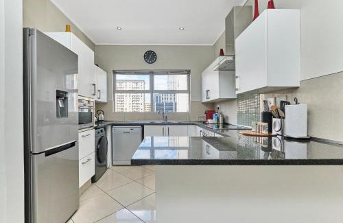Greater Johannesburg Metropolitan Area Apartment | Executive 1 Bedroom Apartment in Sandton Cbd with City Views