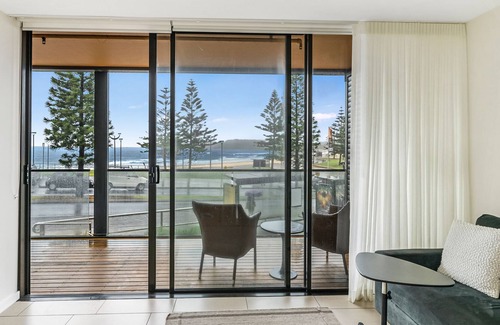 Maroubra Apartment | Executive 3 bedroom beachfront apartment