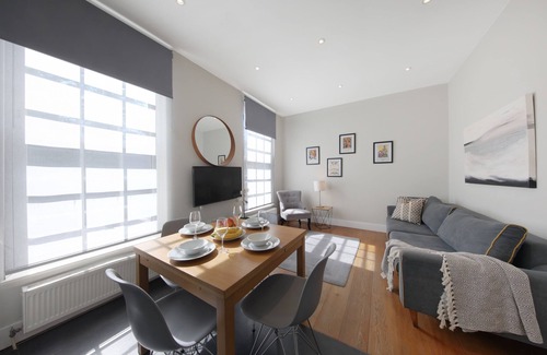 Euston Apartment | Executive 3 Bedroom Apartment in Central London FREE WIFI