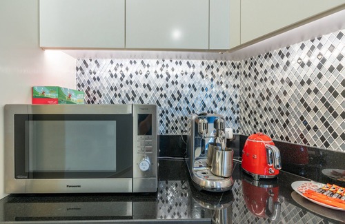 Downtown Dubai Apartment | Executive 3BR Apartment with High-End Amenities