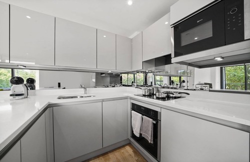 Bermondsey Apartment | Executive Apartments in Bermondsey FREE WIFI & AIRCON by City Stay Aparts London