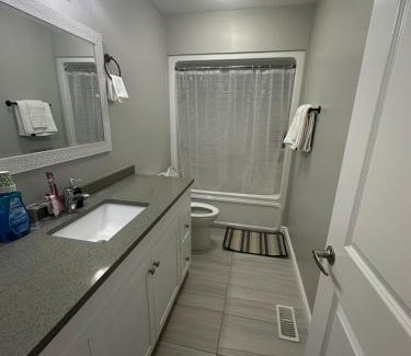 Windsor House | Executive Home in Windsor close to the airport