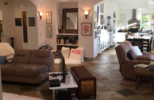Haiku House | Executive home. Less tan 12years old. Stone floors and 10 ft ceilings beautiful