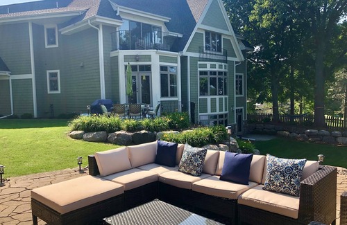 Mound House | Executive Home on Lake Minnetonka with all the amenities