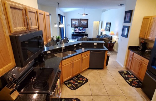 Davenport House | Executive Home with Pool, Spa & Games Room minutes to Disney World