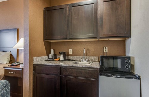 Cushing Hotel | Executive Inn and Suites Cushing