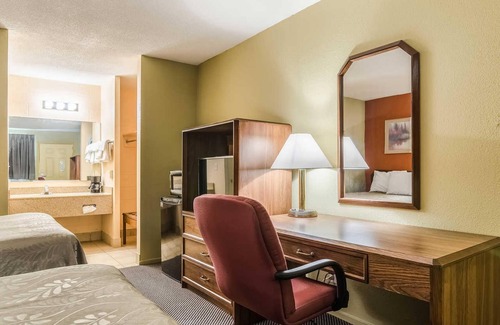 Dodge City Hotel | Executive Inn