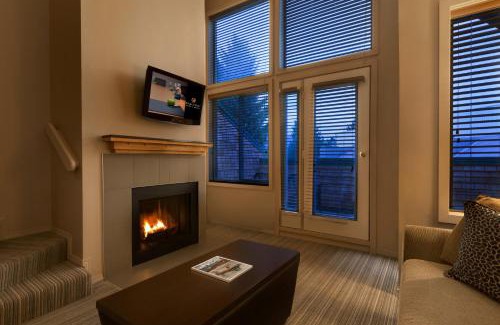 Whistler Village Hotel | Executive Inn Whistler