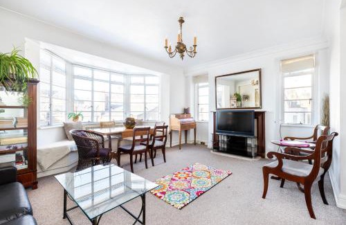 Knightsbridge Apartment | Executive Knightsbridge Apartment