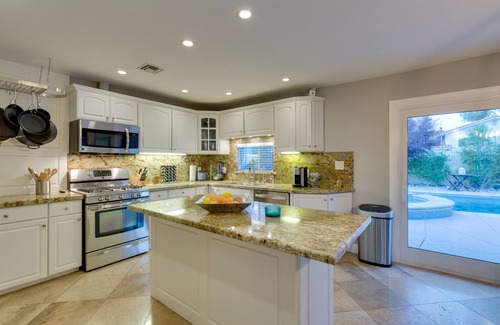 McNeil Estates House | Executive Monthly Rental in the heart of Las Vegas with resort like backyard