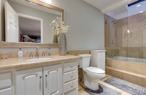 McNeil Estates House | Executive Monthly Rental in the heart of Las Vegas with resort like backyard