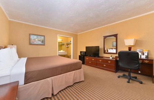 Elk City Hotel | Executive Plus Inn and Suites