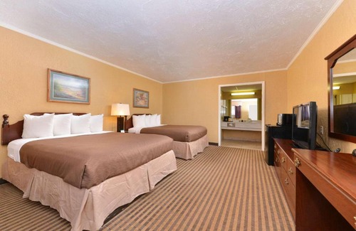 Elk City Hotel | Executive Plus Inn and Suites