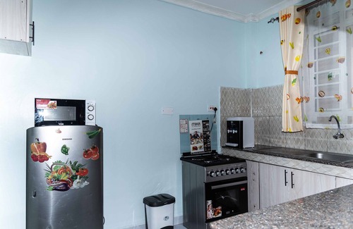 Ongata Rongai Apartment | Executive suite with hot shower,5mins walk from the riad