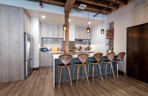 Downtown Spokane Apartment | Executive Suite with King Bed and Fast Wi-Fi