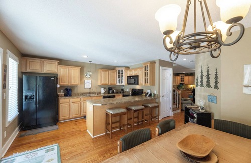 Grand Rivers Condo | Executive Two Bedroom Pond View Condo