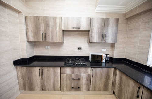 Accra Apartment | Executive Two Bedroom Furnished Apartment, 25 mins drive from the Airport