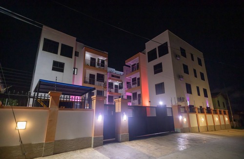 Accra Apartment | Executive Two Bedroom Furnished Apartment, 25 mins drive from the Airport