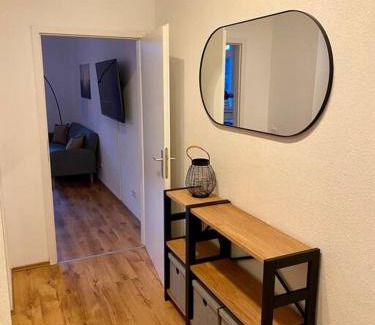 Magdeburg Apartment | Exkl. helles Apartment mit Balkon, WLAN& Parkplatz