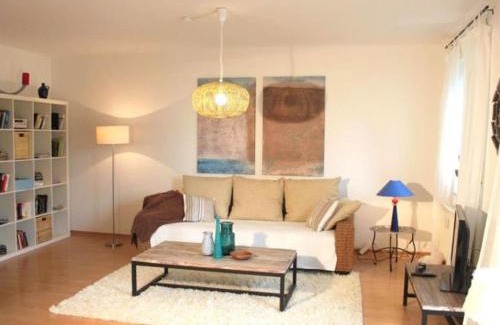 Niederpoyritz Apartment | Exklusive Ferienwohnung an der Elbe