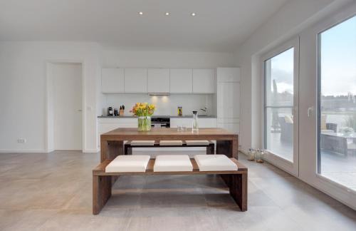 Peenemuende Apartment | Exklusive Ferienwohnung mit Blick auf den Yachthafen
