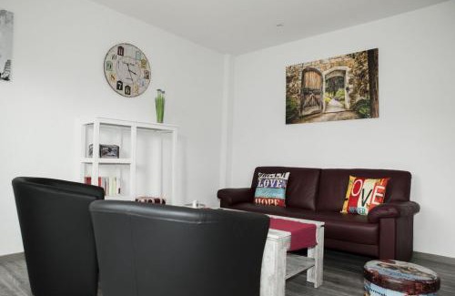 Einbeck Apartment | EXKLUSIVE Ferienwohnung mit Balkon, 2 Schlafzimmer im HAUS SERTÜRNER