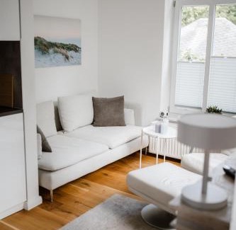 Ploen Apartment | Exklusive Ferienwohnung mit Privatterrasse