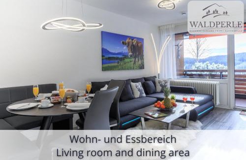 Schonach im Schwarzwald Apartment | Exklusives 5-Sterne Apartment Waldperle mit Indoor-Pool, Sauna, top Lage und Ausblick in die Natur, Hunde willkommen