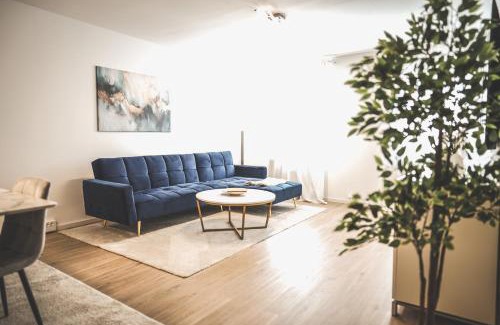 Sinsheim Apartment | Exklusives Apartment Sinsheim Luxus, 75 TV & Top Lage WeHome Premium