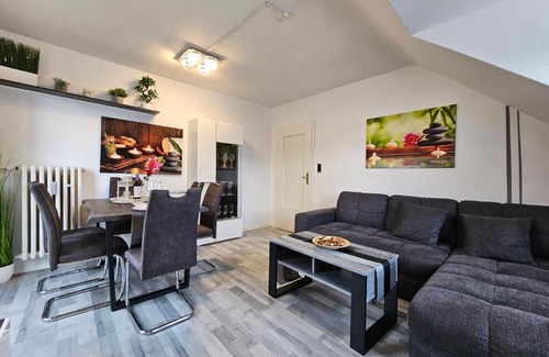 Wesertor Apartment | Exklusives und helles Dachgeschoss-Apartment No 3 im Zentrum von Kassel, schnelles 1Gbit Internet, Geschirrspüler, Boxspringbetten