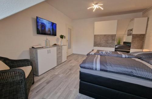 Wesertor Apartment | Exklusives und helles Dachgeschoss-Apartment No 1 im Zentrum von Kassel, schnelles 1Gbit Internet, Geschirrspüler, Boxspringbetten