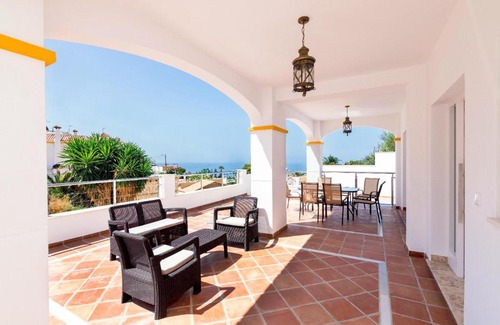 Torre de Benagalbon Apartment | Exlusivo Chalet Benagalbón