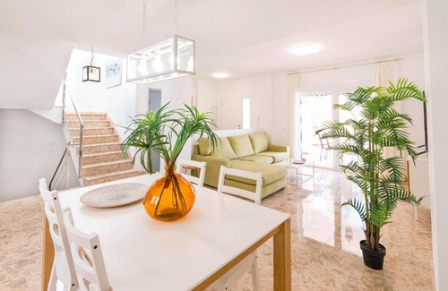 Torre de Benagalbon Apartment | Exlusivo Chalet Benagalbón