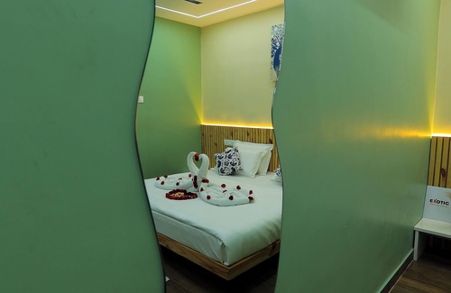 Hindupur Hotel | Exotic Retreat