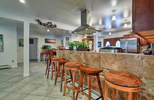 Mendenhaven Cottage | Expansive Getaway ~ 2 Miles to Mendenhall Glacier!