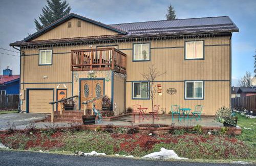 Mendenhaven House | Expansive Getaway about 2 Miles to Mendenhall Glacier!