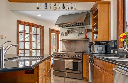 Vail House | Expansive Home in Cascade Village, 5 Min Walk to Chair #20, Perfect for Large Groups and Families!