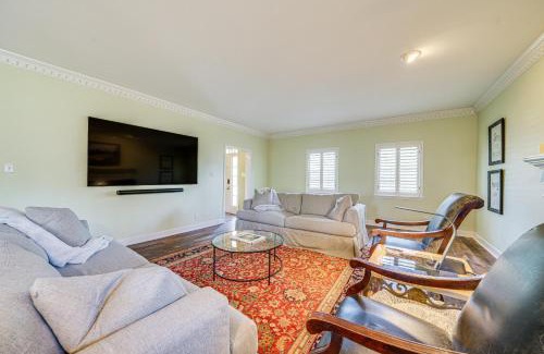 Texarkana House | Expansive Texarkana Home with Yard Near Golf!