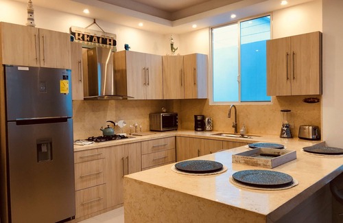 Salinas House | Expat Oasis by the beach 🏖