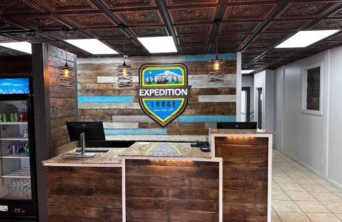 Estes Park Hotel | Expedition Lodge Estes Park at Rocky Mtn National Park