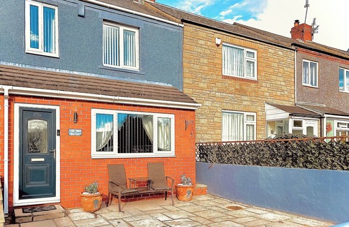 Woodhorn Cottage | Experience coastal bliss in Newbiggin-by-the-Sea, Northumberland.