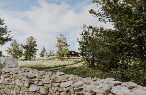 Cody House | Experience a Unique Wyoming Mountain Retreat - 500 acres just for you!