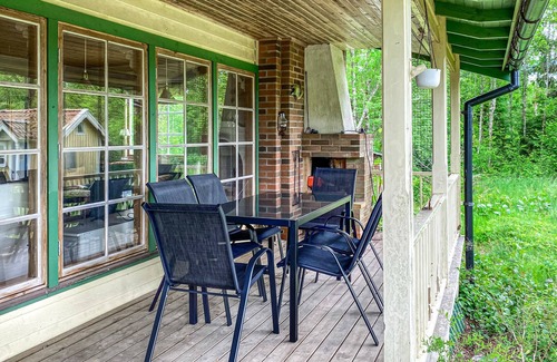 Bredaryd House | Experience a wonderful and fantastic vacation in this beautiful vacation home.