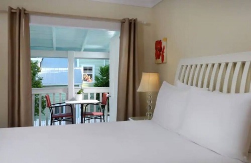 Uptown - Upper Duval House | Experience All Of What Key West Has To Offer! Beach Access, 3 Pools, Bar!