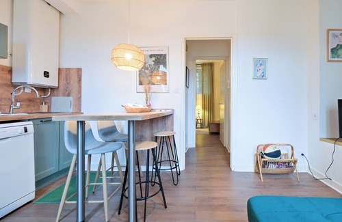 Perigueux Apartment | Experience Authenticity in the Heart of Périgueux – Renovated 18th-Century Apartment