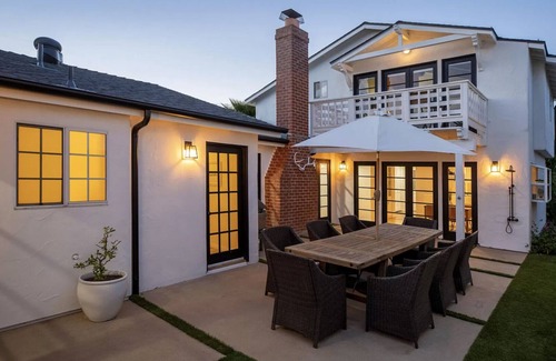 West Mesa House | Experience Coastal Elegance-Retreat Awaits in Santa Barbara's Charming Enclavenn