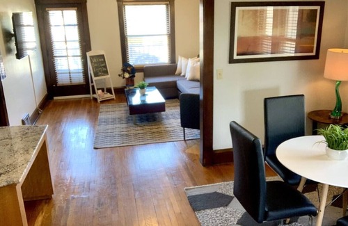 Lakewood Apartment | Experience comfort-Thoreau Upper