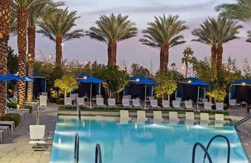 Las Vegas Apartment | Experience Desert Oasis at Wyndham Desert Blue – Book Now on VRBO!