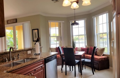 Princeton House | Experience Homestead charm near Black Point Park and Marina