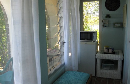 Willikies House | Experience Island Living In A Tranquil Seaside Setting!